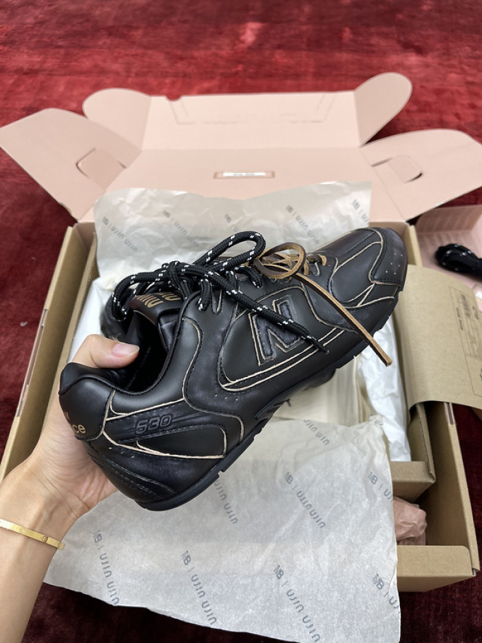 NEW BALANCE X MIUMIU SNEAKER