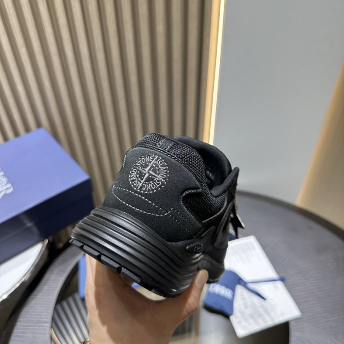 D*or b30 sneaker