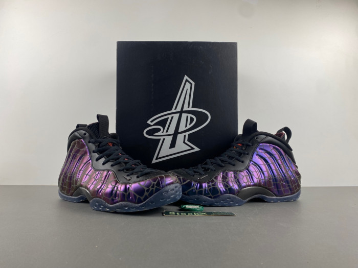 TEKKEN 8 x Nike Air Foamposite One “Kazuya Mishima”   FQ9050-400