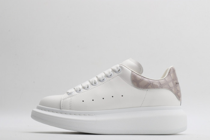 MQ Sneakers