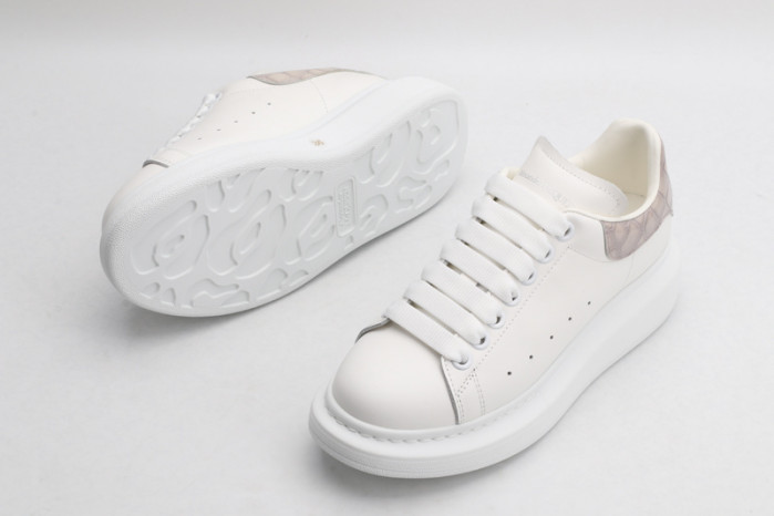 MQ Sneakers