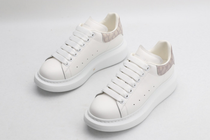 MQ Sneakers