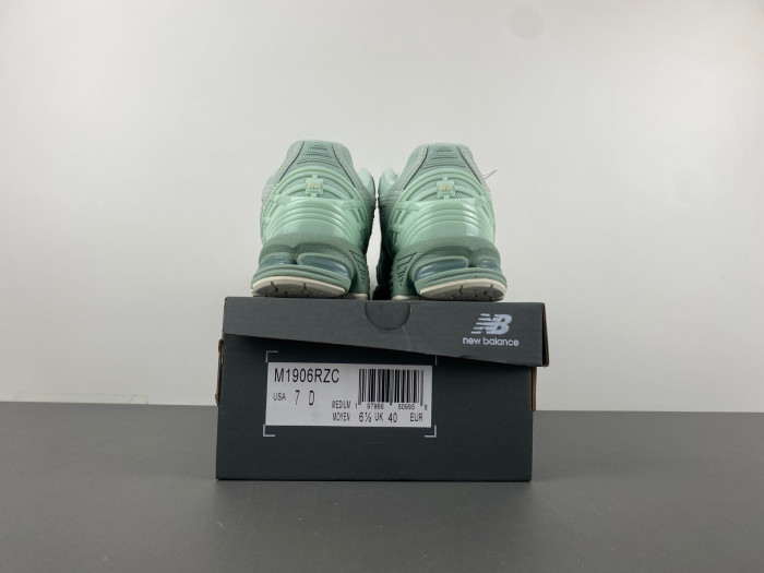 New Balance 1906R Jade Green