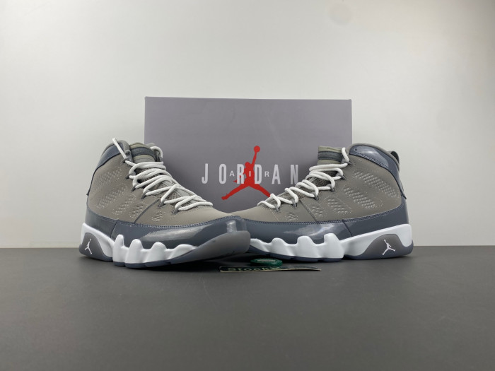 Jordan 9 Retro Cool Grey (2025)     HV4794-011