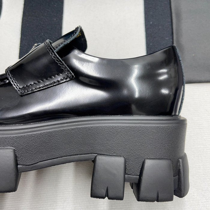 Pr0da  Loafers