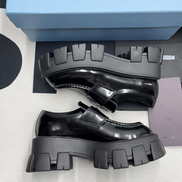 Pr0da  Loafers
