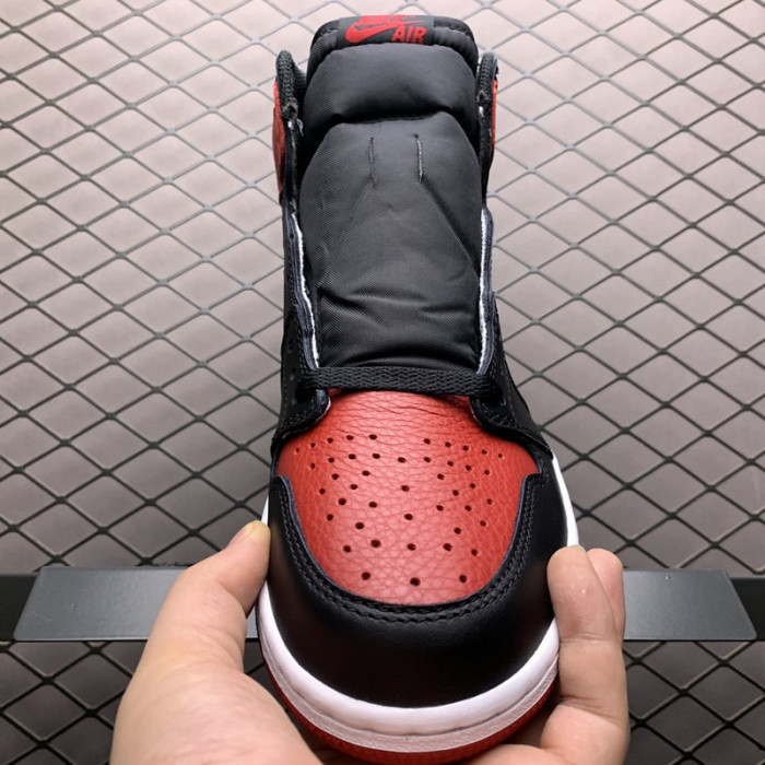 Jordan 1 Retro High 