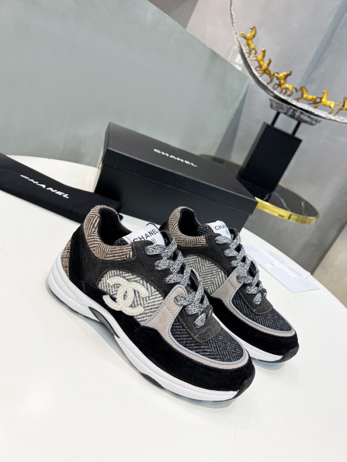 CH@NEL SNEAKERS