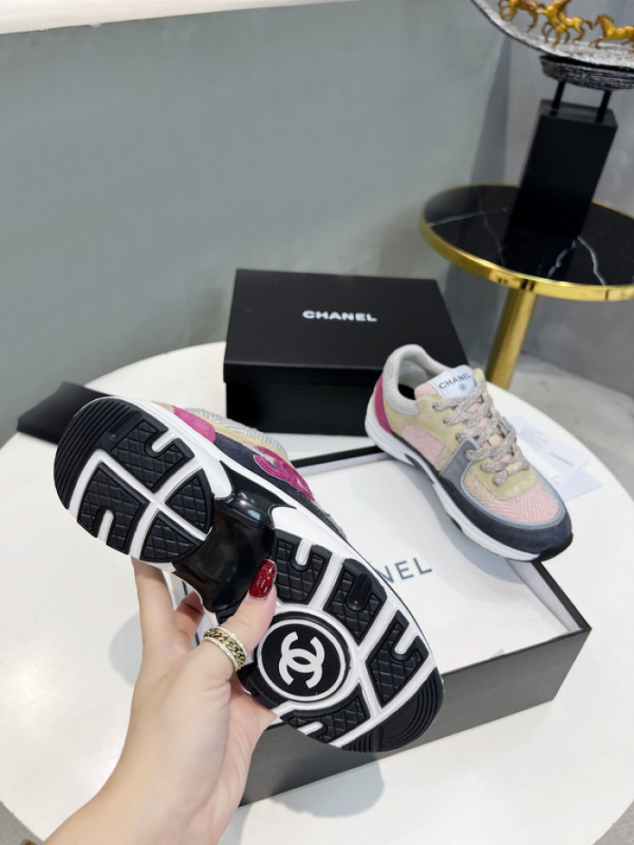CH@NEL SNEAKERS