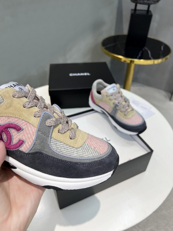 CH@NEL SNEAKERS