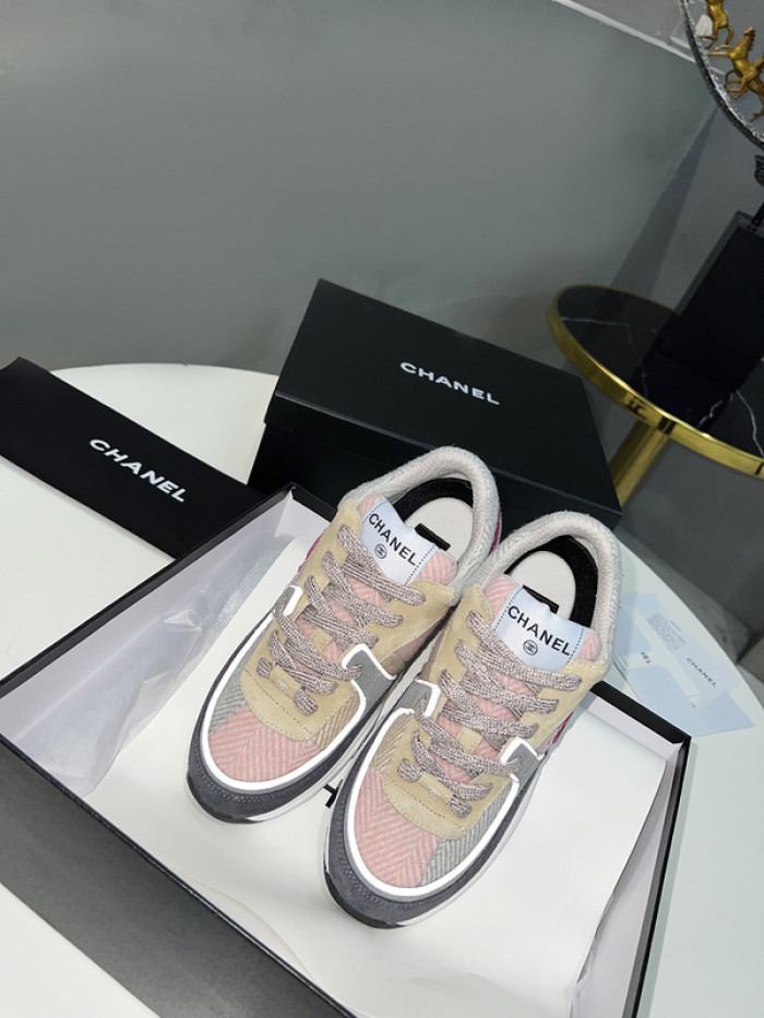 CH@NEL SNEAKERS