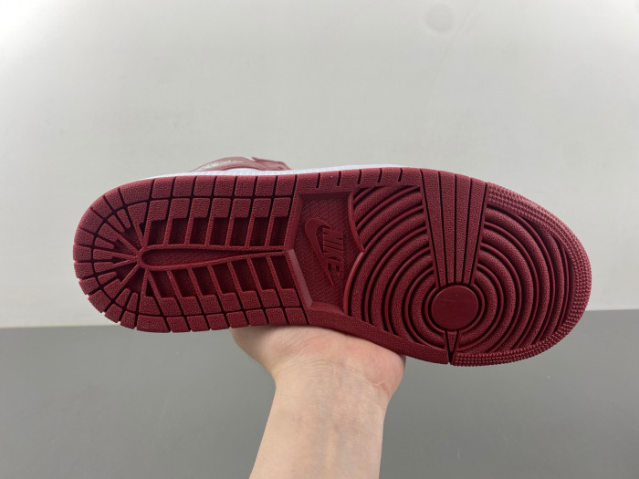 Jordan 1 Retro High OG Team Red   DZ5485-160