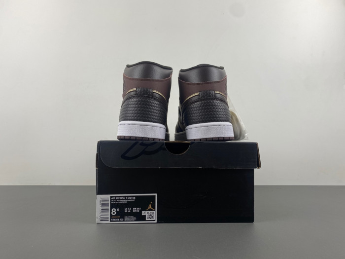 Jordan 1 Mid SE Paris YMCA   FZ4359-200