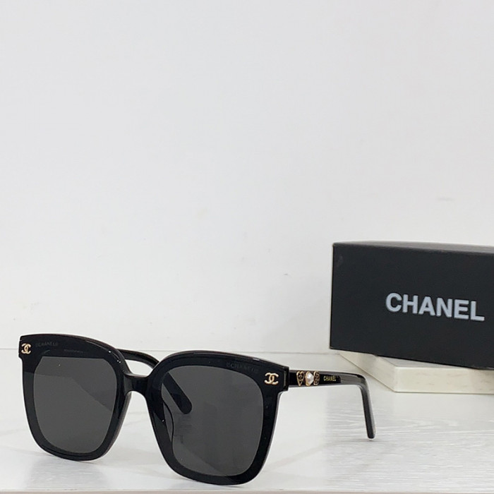 Ch*el sunglasses upshoe