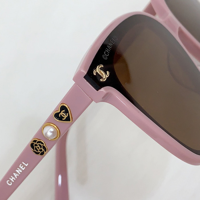Ch*el sunglasses upshoe