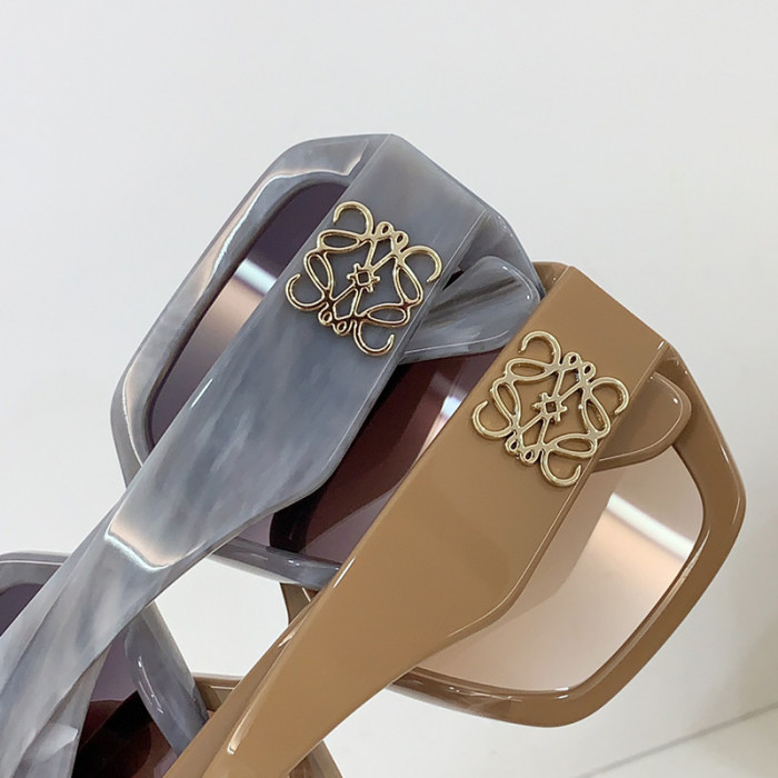 L0EWE Sunglasses Upshoe