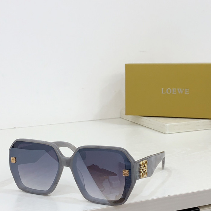 L0EWE Sunglasses Upshoe