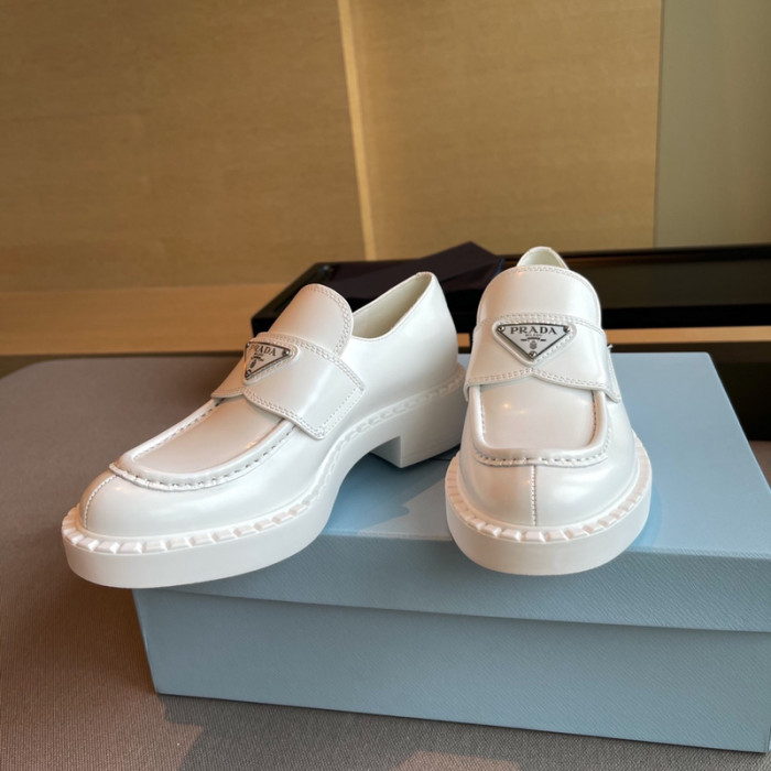 PR0DA LOAFERS
