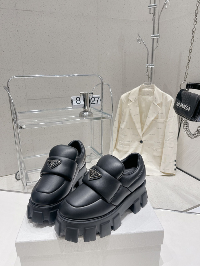 PR0DA LOAFERS