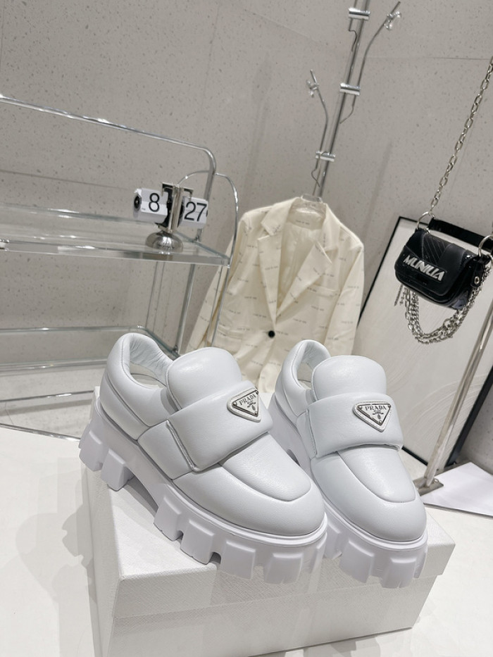 PR0DA LOAFERS