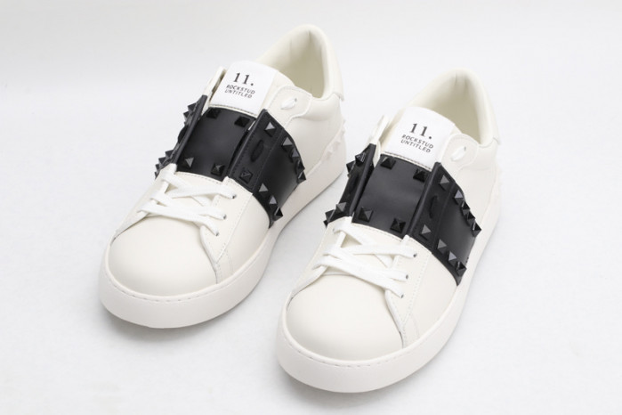 Va*lentino sneaker