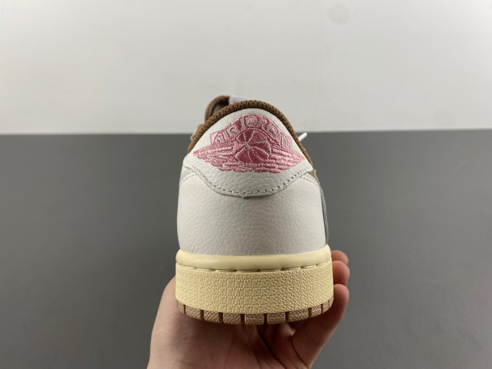 Jordan 1 Retro Low OG SP Travis Scott  DM7866-106