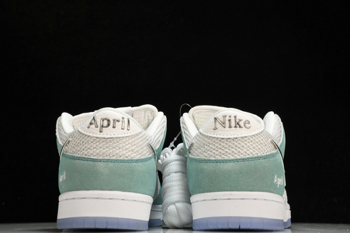 Nike SB Dunk Low April Skateboards   FD2562-400