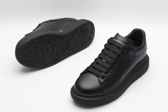 MQ Sneakers