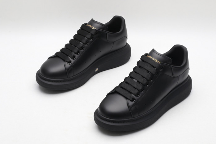 MQ Sneakers