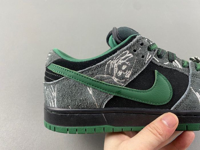 Nike SB Dunk Low There Skateboards     HF7743-001