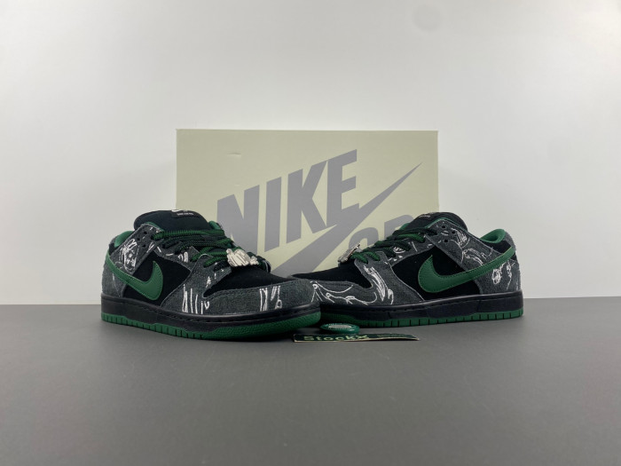 Nike SB Dunk Low There Skateboards     HF7743-001
