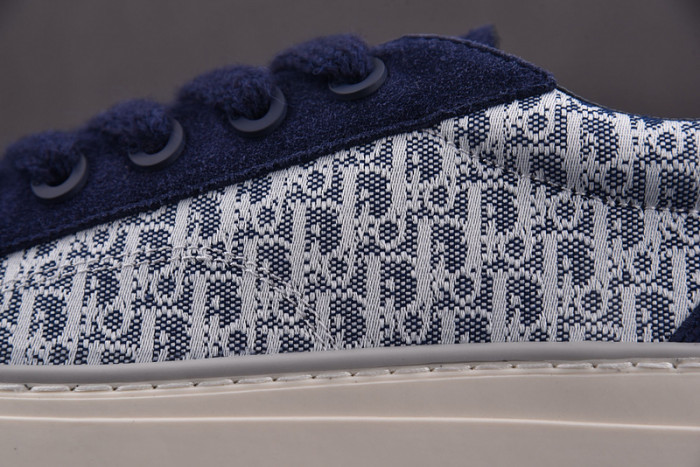 D*or b33 sneaker