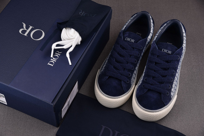 D*or b33 sneaker