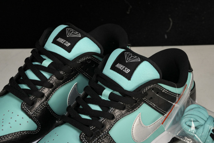 nike sb dunk low diamond S*pply co. aqua blue   304292-402