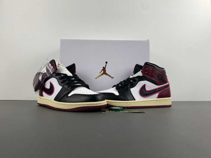Air Jordan 1 High OG Black Red   FQ7818-101