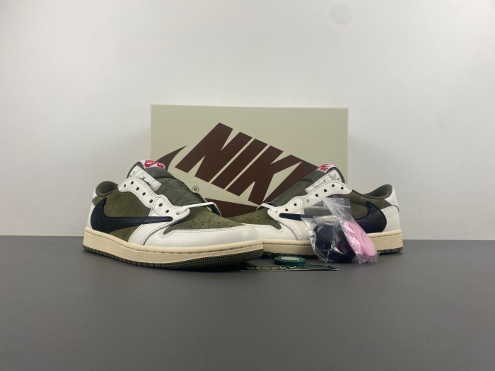 JORDAN 1 RETRO LOW OG SP TRAVIS SCOTT   DM7866-200