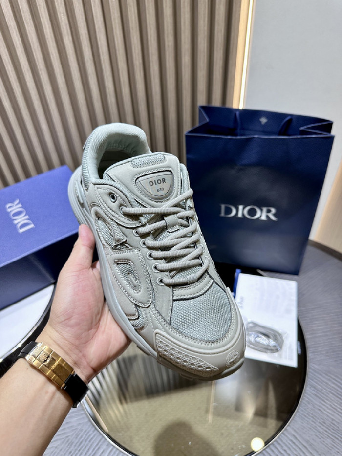 D*or b30 sneaker
