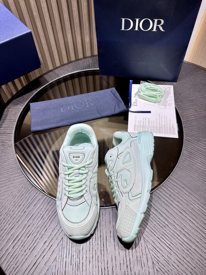 D*or b30 sneaker