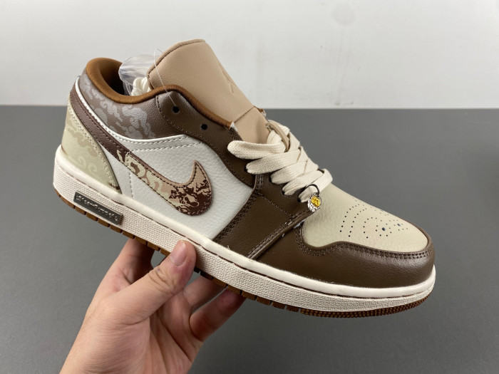 JORDAN 1 RETRO LOW  HF5743-221