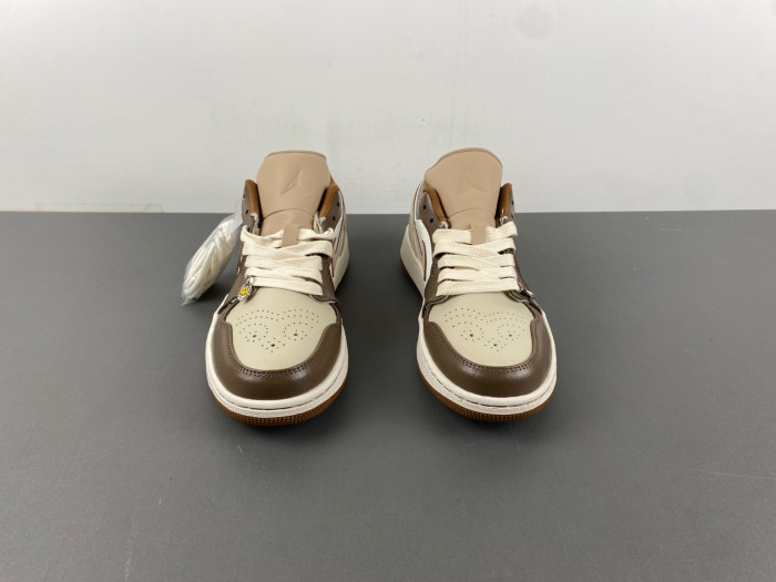 JORDAN 1 RETRO LOW  HF5743-221