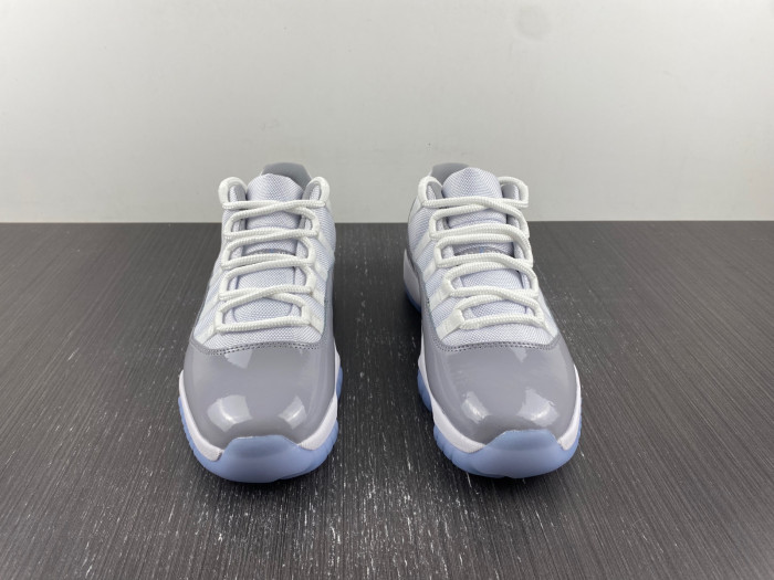 Jordan 11 Retro Cement Grey      AV2187-140