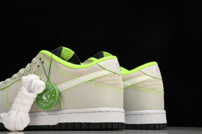Nike Dunk Low University of Oregon PE (2023) FQ7260-001