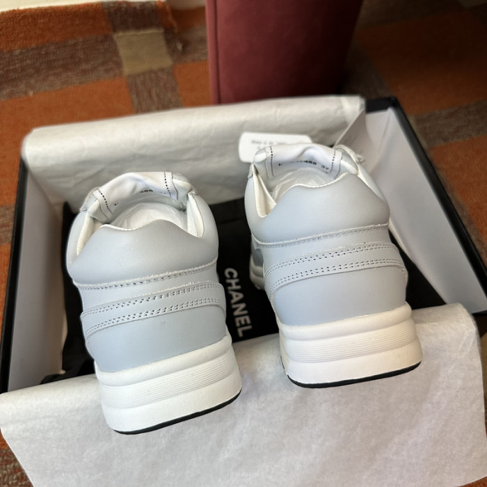CH@NEL SNEAKERS