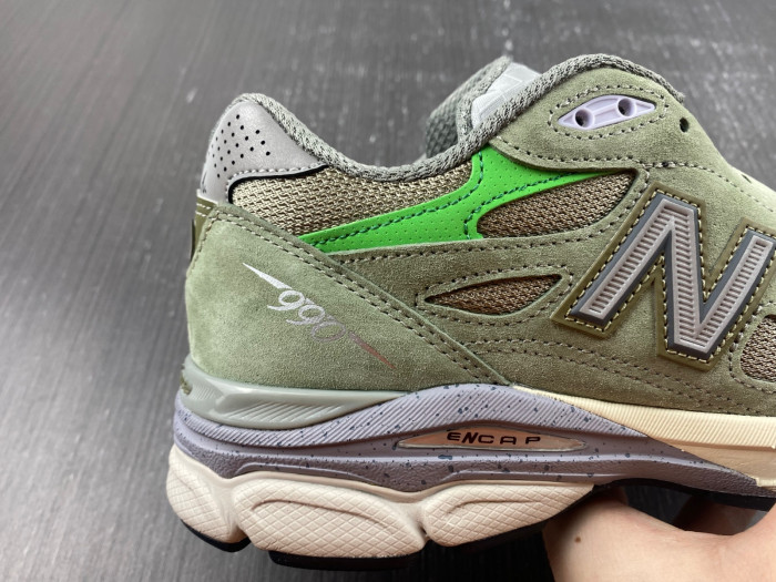 Patta Keep Your Family Close x New Balance 990 v3   M990PP3