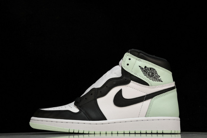 Air Jordan 1 Retro High OG NRG 861428-102
