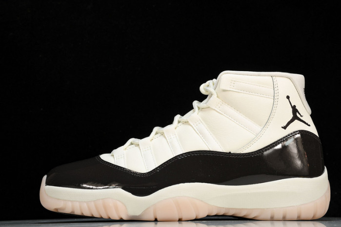Jordan 11 Retro Neapolitan   AR0715-101