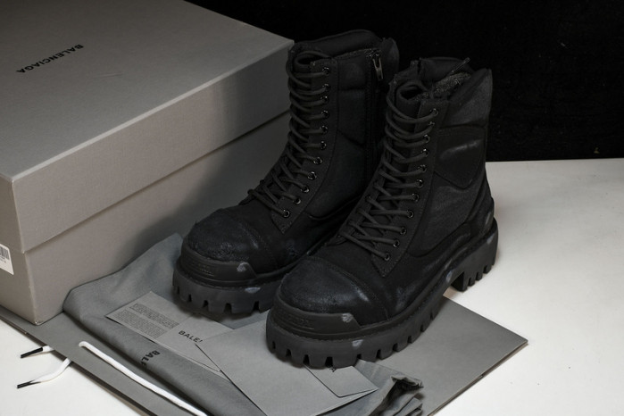 Ba*len*cia*ga boots