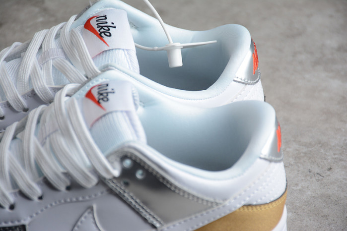 Nk SB Dunk Low Heirloom (W) DH4403-700