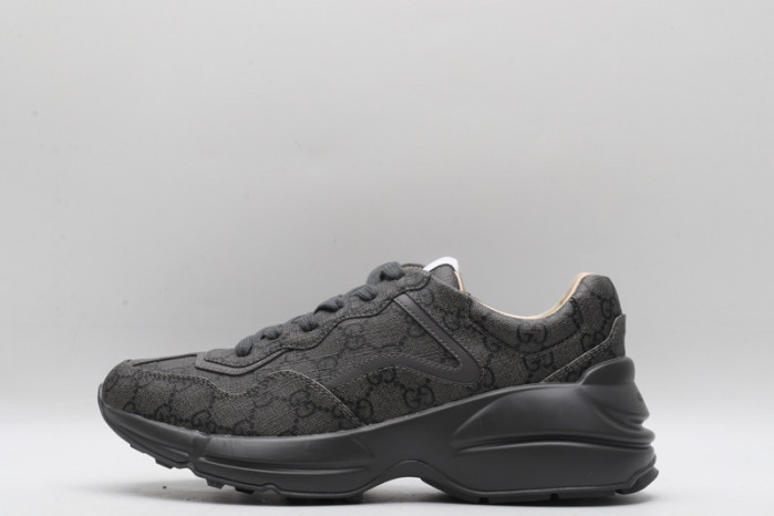 G*u*i rhyton vintage trainer sneaker