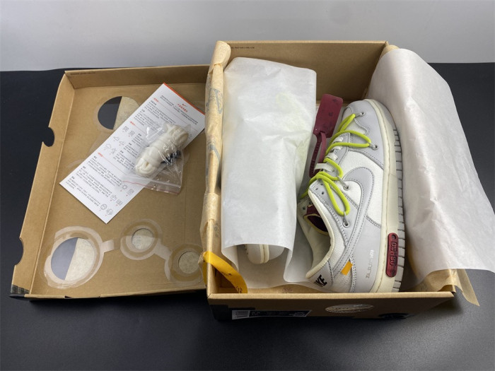 Nike Dunk Low O-W Lot 8  DM1602-106
